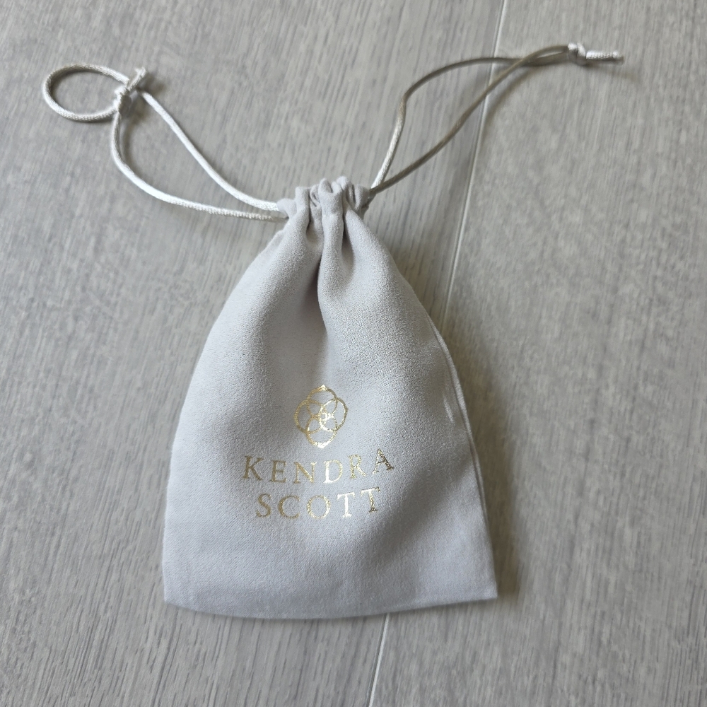 Kendra Scott Addision Chocker Necklace - Picture 7 of 7